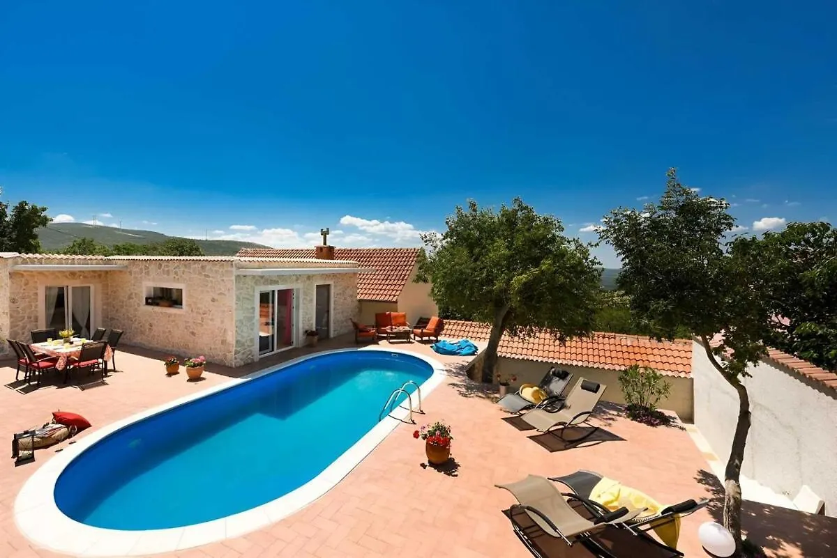 Authentic Stone Villa With Pool, Obrovac Kruševo 0*,  Croacia