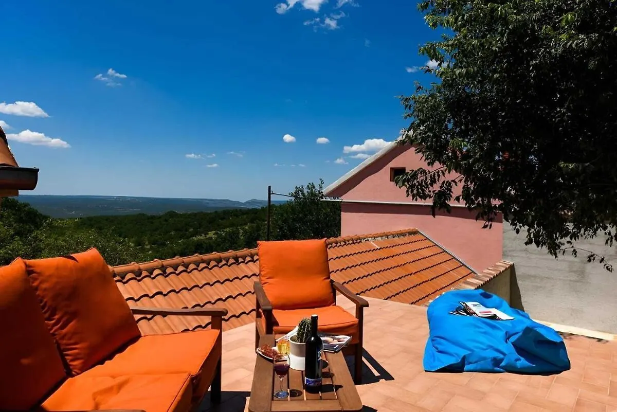 Authentic Stone Villa With Pool, Obrovac Kruševo
