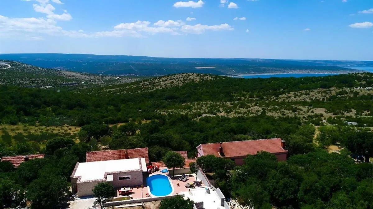 Authentic Stone Villa With Pool, Obrovac Kruševo